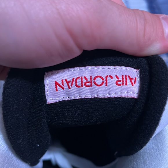 Jordan 4 White Cement BOX SOLD!!! - Picture 4 of 7